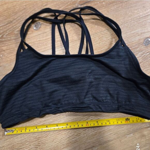 Athleta Black Strappy Sports Bra with Geometric Back - Picture 6 of 8